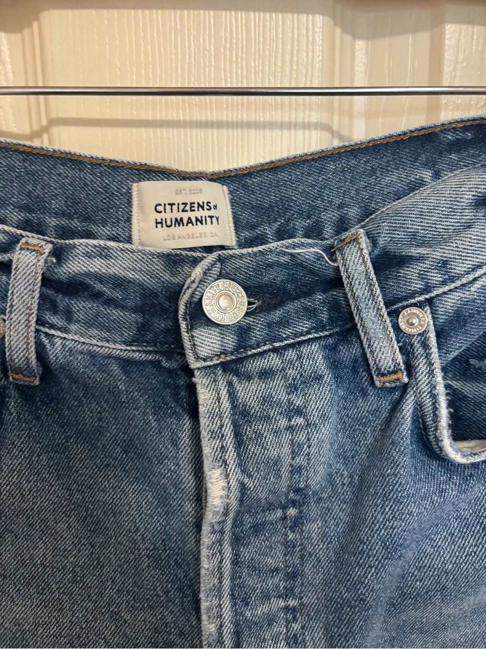 Citizens of Humanity Camilla Shorts 27 Distressed Long Bermuda Frayed Raw jorts